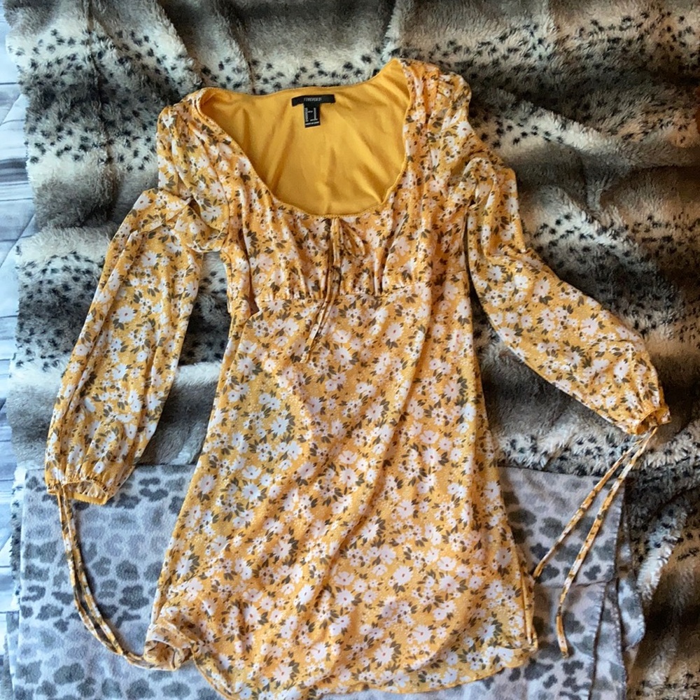 Floral yellow dress.